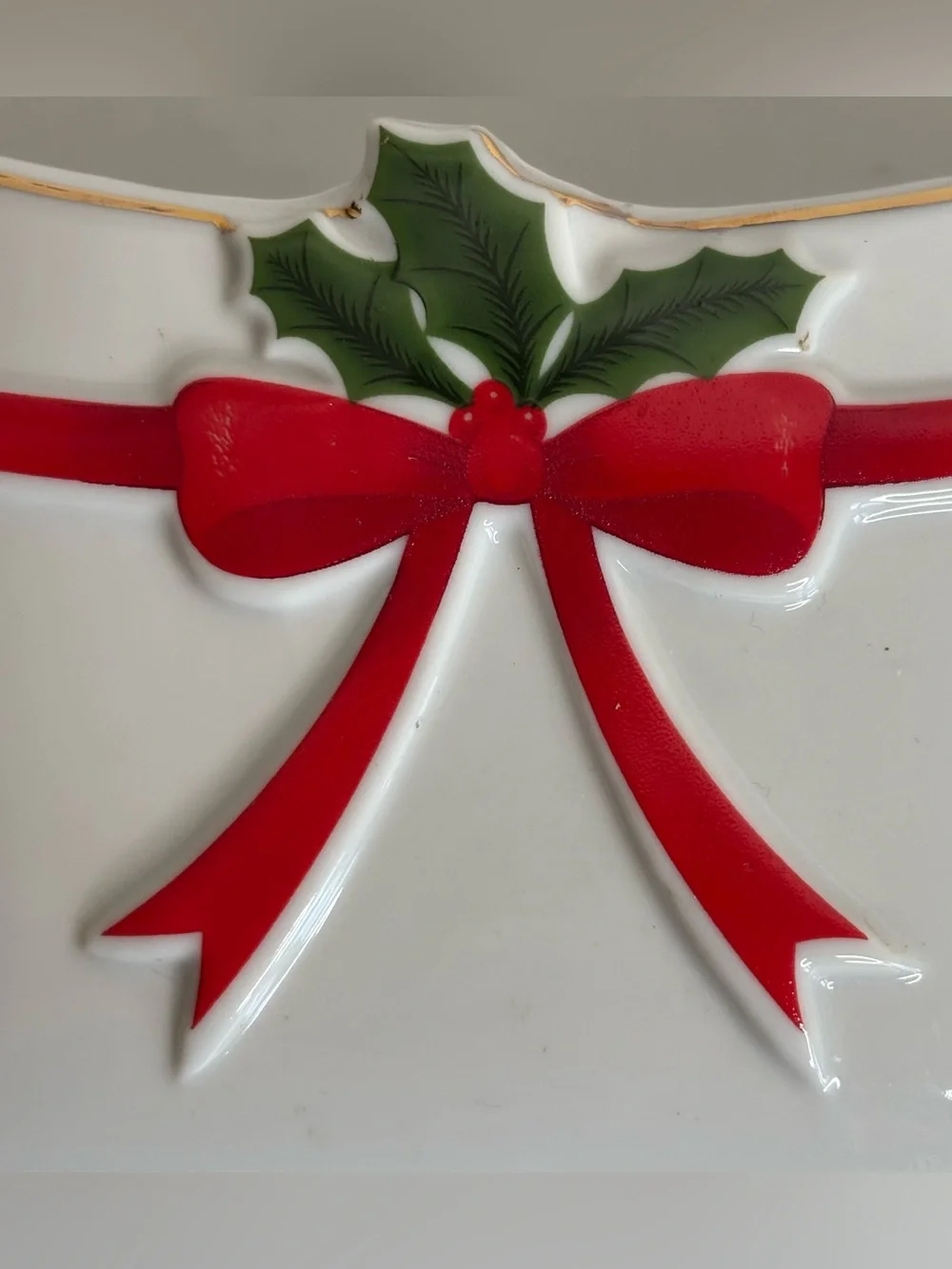 CHRISTMAS/HOLIDAY PORCELAIN ENVELOPE CARD HOLDER (VINTAGE)